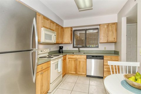 Condo in Sarasota, Florida, 2 bedrooms  № 214300 - photo 26