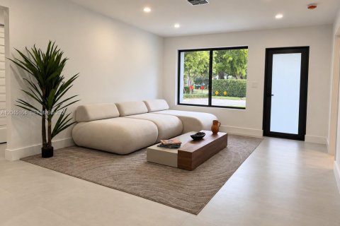 Villa ou maison à vendre à Miami Shores, Floride: 3 chambres, 140.1 m2 № 2335165 - photo 3
