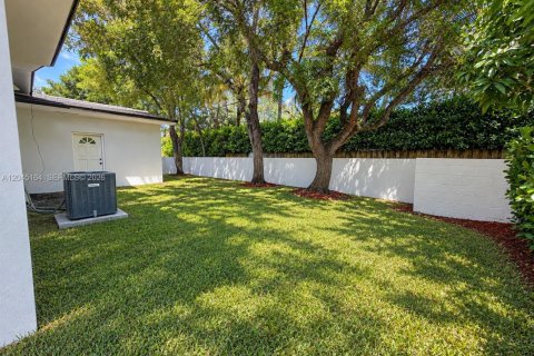 Villa ou maison à vendre à Miami Shores, Floride: 3 chambres, 140.1 m2 № 2335165 - photo 19