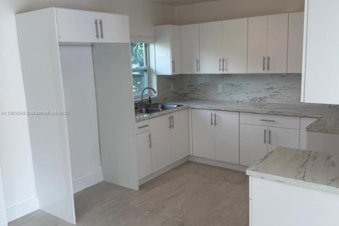 Купить виллу или дом в Майами, Флорида 4 спальни, 124.67м2, № 2037959 - фото 8