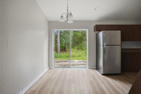 House in Dunnellon, Florida 3 bedrooms, 112.32 sq.m. № 2396341 - photo 3