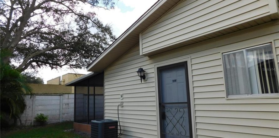 Condo à Kissimmee, Floride, 1 chambre  № 2167766