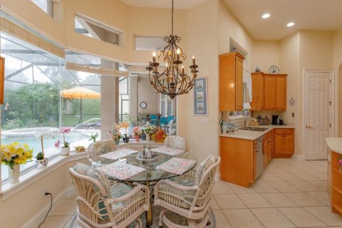 House in Sanford, Florida 4 bedrooms, 300.63 sq.m. № 1849606 - photo 12