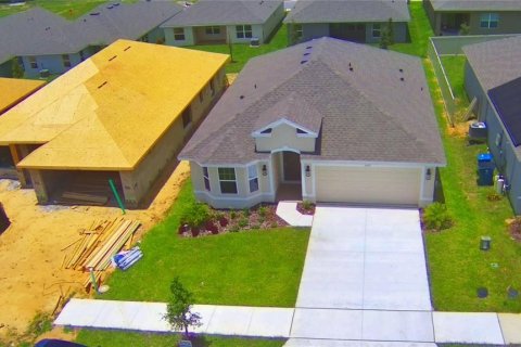 Villa ou maison à vendre à Haines City, Floride: 3 chambres, 140.47 m2 № 1137453 - photo 3