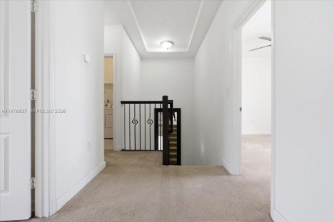 Touwnhouse à vendre à Doral, Floride: 4 chambres, 211.54 m2 № 2043539 - photo 14