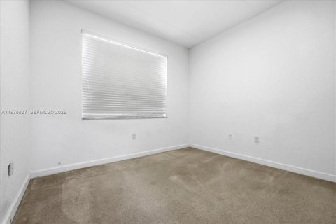 Touwnhouse à vendre à Doral, Floride: 4 chambres, 211.54 m2 № 2043539 - photo 11