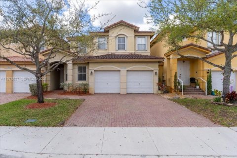 Touwnhouse à Doral, Floride 4 chambres, 211.54 m2 № 2043539