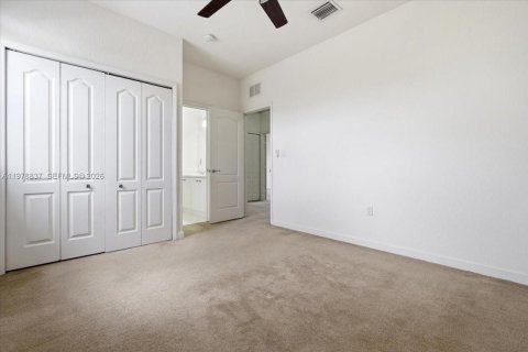 Touwnhouse à vendre à Doral, Floride: 4 chambres, 211.54 m2 № 2043539 - photo 21