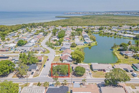 House in Holiday, Florida 2 bedrooms, 94.39 sq.m. № 1532966 - photo 10