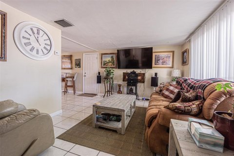 House in Holiday, Florida 2 bedrooms, 94.39 sq.m. № 1532966 - photo 3