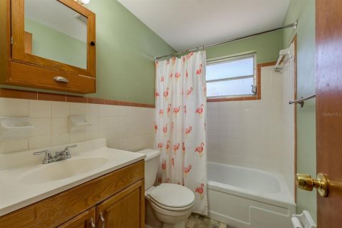 House in Holiday, Florida 2 bedrooms, 80.27 sq.m. № 1910239 - photo 10