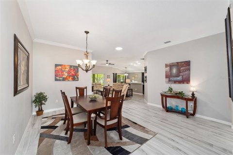 Casa en venta en The Villages, Florida, 3 dormitorios, 169.73 m2 № 1866525 - foto 2