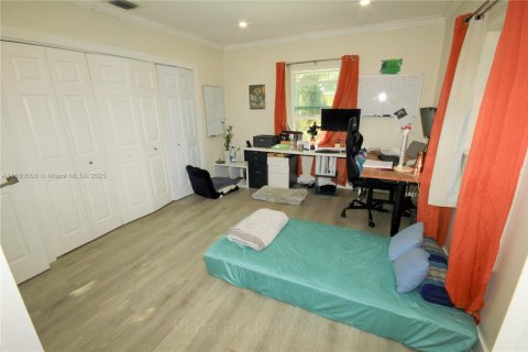Casa en venta en Miami, Florida, 2 dormitorios, 116.87 m2 № 2015757 - foto 21
