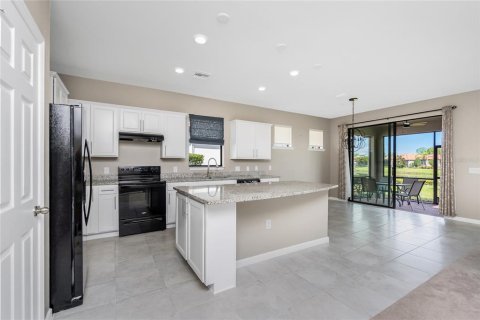 House in North Port, Florida 2 bedrooms, 155.05 sq.m. № 1810153 - photo 11