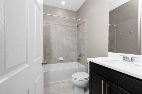 House in North Port, Florida 2 bedrooms, 155.05 sq.m. № 1810153 - photo 19