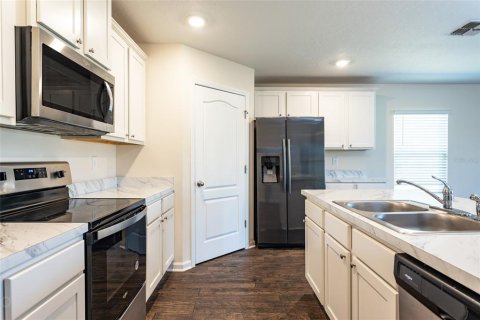 Casa en venta en Palm Coast, Florida, 4 dormitorios, 172.98 m2 № 1717567 - foto 9