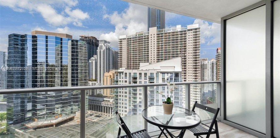 Studio à Condo à Miami, Floride  № 2024198