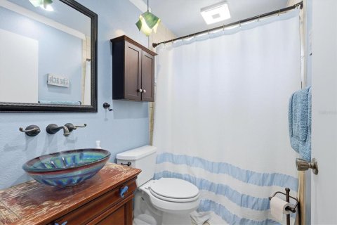 House in Sarasota, Florida 3 bedrooms, 158.21 sq.m. № 2229666 - photo 20