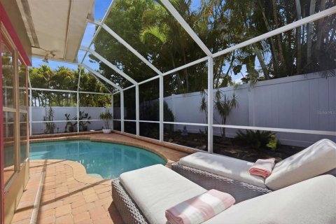 House in Sarasota, Florida 3 bedrooms, 158.21 sq.m. № 2229666 - photo 22