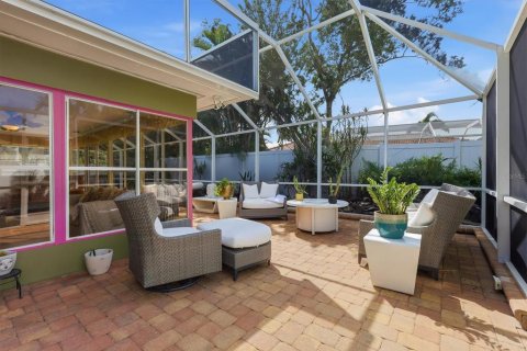 House in Sarasota, Florida 3 bedrooms, 158.21 sq.m. № 2229666 - photo 26