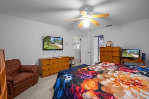 House in Inverness, Florida 3 bedrooms, 172.98 sq.m. № 1628203 - photo 18