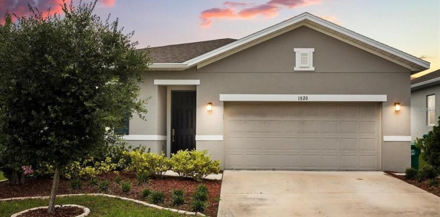 Villa ou maison à DeLand, Floride 4 chambres, 178.47 m2 № 2299779