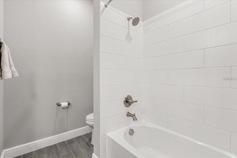 Villa ou maison à louer à DeLand, Floride: 4 chambres, 178.47 m2 № 2299779 - photo 22