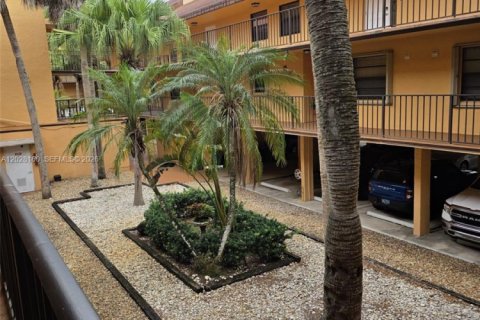 Copropriété à vendre à Plantation, Floride: 1 chambre, 75.72 m2 № 2146488 - photo 7