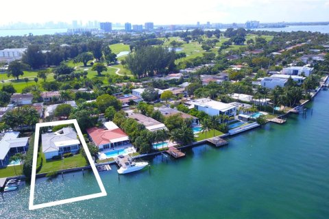 Купить виллу или дом в Майами-Бич, Флорида 7 спален, 603.86м2, № 1967511 - фото 14