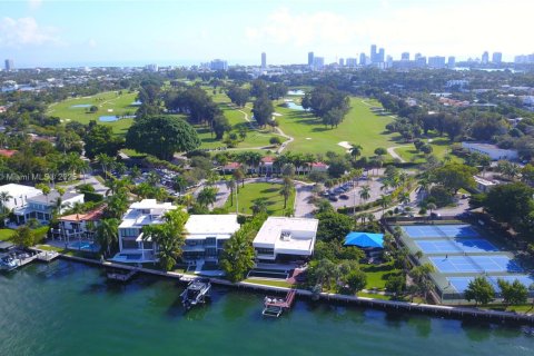 Купить виллу или дом в Майами-Бич, Флорида 7 спален, 603.86м2, № 1967511 - фото 7
