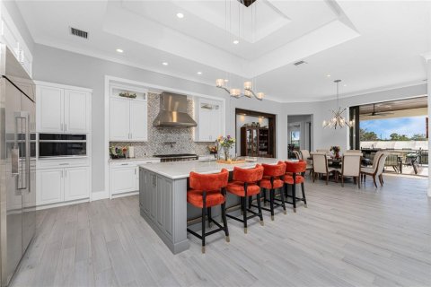House in Port Charlotte, Florida 4 bedrooms, 390.93 sq.m. № 2112122 - photo 20