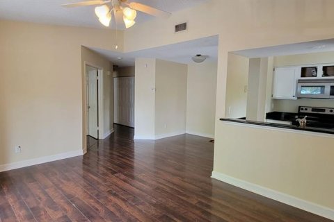Condominio en alquiler en Altamonte Springs, Florida, 2 dormitorios, 84.91 m2 № 1905292 - foto 4