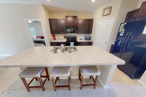 House in Jacksonville, Florida 3 bedrooms, 143.81 sq.m. № 859620 - photo 1