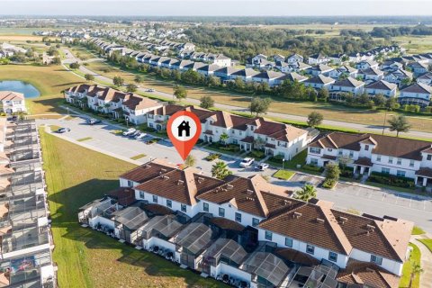Townhouse in Davenport, Florida 4 bedrooms, 176.7 sq.m. № 1424384 - photo 30