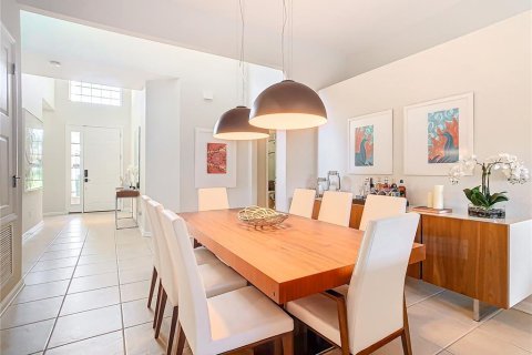 Casa en venta en Kissimmee, Florida, 5 dormitorios, 213.4 m2 № 1636701 - foto 23