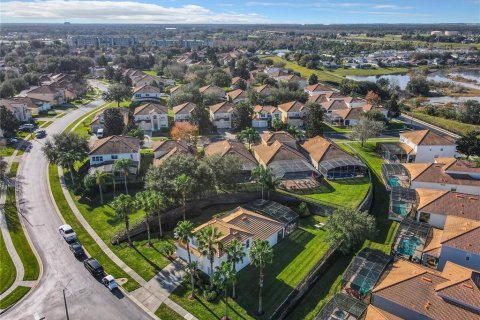 Casa en venta en Kissimmee, Florida, 5 dormitorios, 213.4 m2 № 1636701 - foto 17