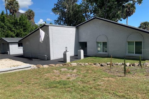 Villa ou maison à vendre à Haines City, Floride: 3 chambres, 214.14 m2 № 2411644 - photo 5