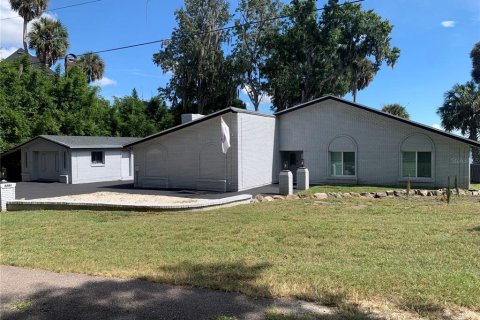 Villa ou maison à vendre à Haines City, Floride: 3 chambres, 214.14 m2 № 2411644 - photo 2