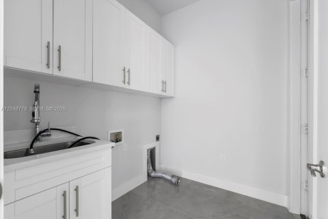 Casa en venta en Naples, Florida, 3 dormitorios, 179.77 m2 № 2268806 - foto 14