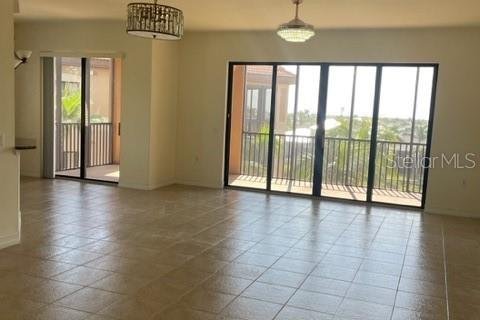 Copropriété à louer à Punta Gorda, Floride: 2 chambres, 167.5 m2 № 2389270 - photo 7