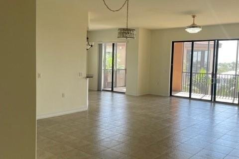 Copropriété à louer à Punta Gorda, Floride: 2 chambres, 167.5 m2 № 2389270 - photo 3