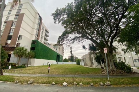 Commercial property in Hollywood, Florida № 1875242 - photo 15