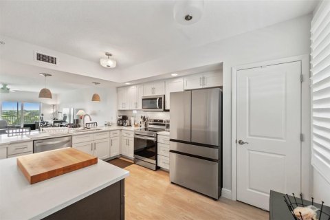 Copropriété à vendre à Largo, Floride: 3 chambres, 146.41 m2 № 1791733 - photo 12