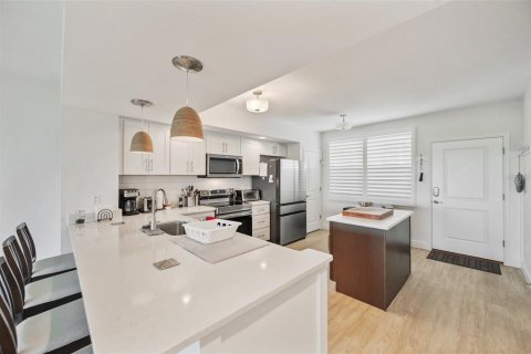 Copropriété à vendre à Largo, Floride: 3 chambres, 146.41 m2 № 1791733 - photo 17