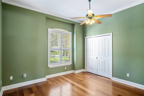 House in Orlando, Florida 4 bedrooms, 229 sq.m. № 2284401 - photo 19