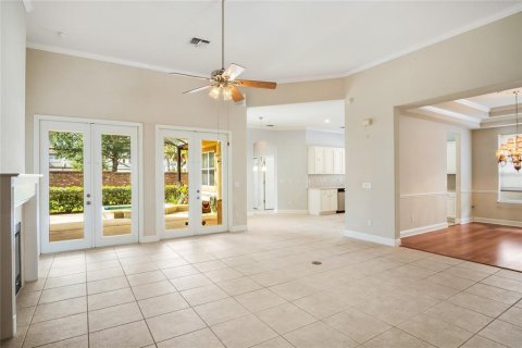 House in Orlando, Florida 4 bedrooms, 229 sq.m. № 2284401 - photo 5