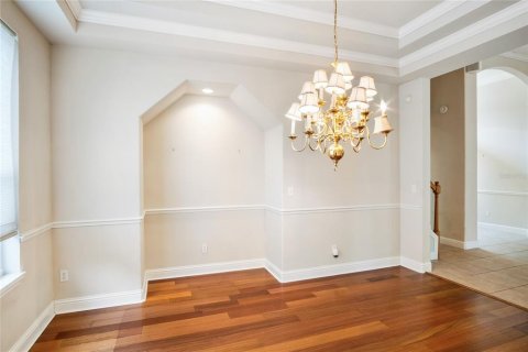 House in Orlando, Florida 4 bedrooms, 229 sq.m. № 2284401 - photo 18