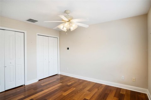 House in Orlando, Florida 4 bedrooms, 229 sq.m. № 2284401 - photo 25