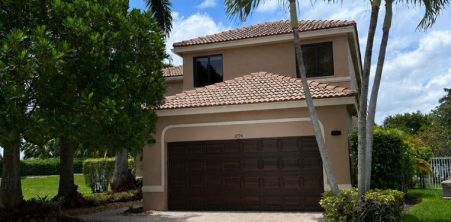 Villa ou maison à Weston, Floride 5 chambres, 248.23 m2 № 2084237