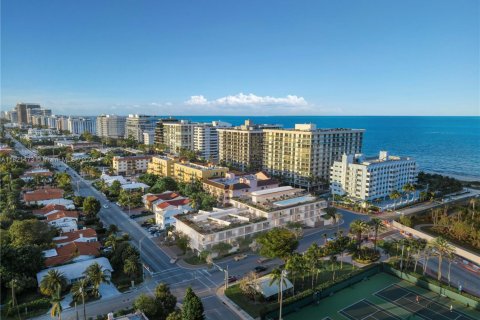 Condo in Surfside, Florida, 1 bedroom  № 1794389 - photo 11
